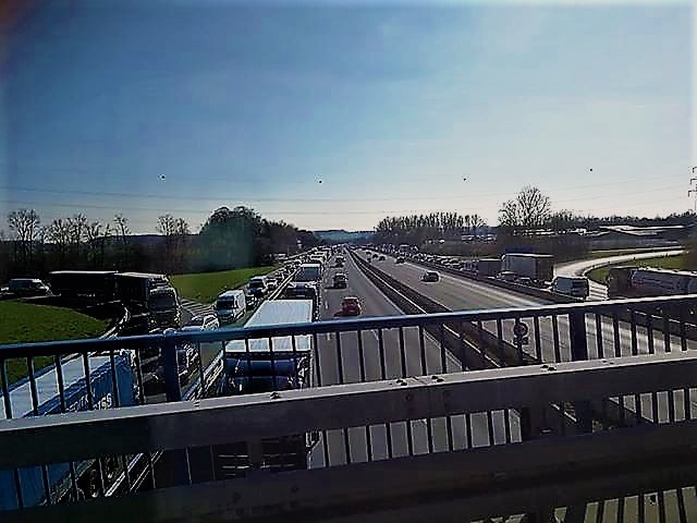 Mobilitätsstudie mit über 4000 Teilnehmern: Auto beliebter denn je, am meisten bei Jüngeren – Jeder Zweite für Tempo 130 auf Autobahnen Mobilitätsstudie mit über 4000 Teilnehmern: Auto beliebter denn je, am meisten bei Jüngeren – Jeder Zweite für Tempo 130 auf Autobahnen