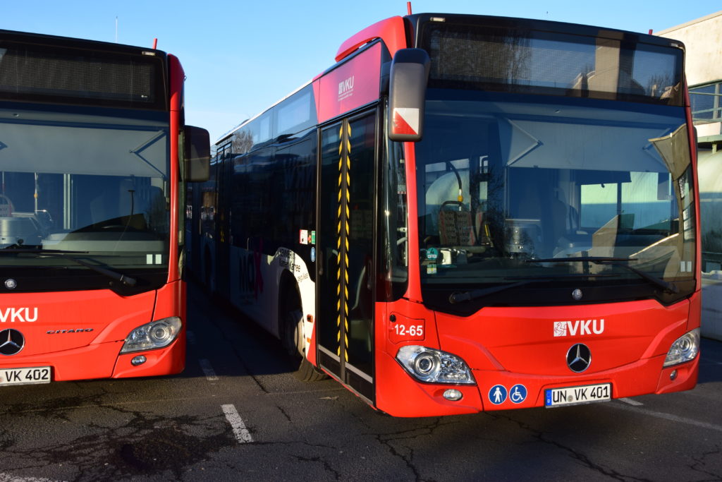Mehr Platz im Schulbus: Weitere 10 Mio. € für Zusatzfahrten – Viele Reisebusse derzeit ungenutzt