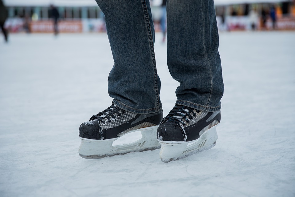 Winterwelt Kamen: Eisstockschießturnier wegen „Vielzahl von Corona-Absagen“ nach Tag 1 beendet