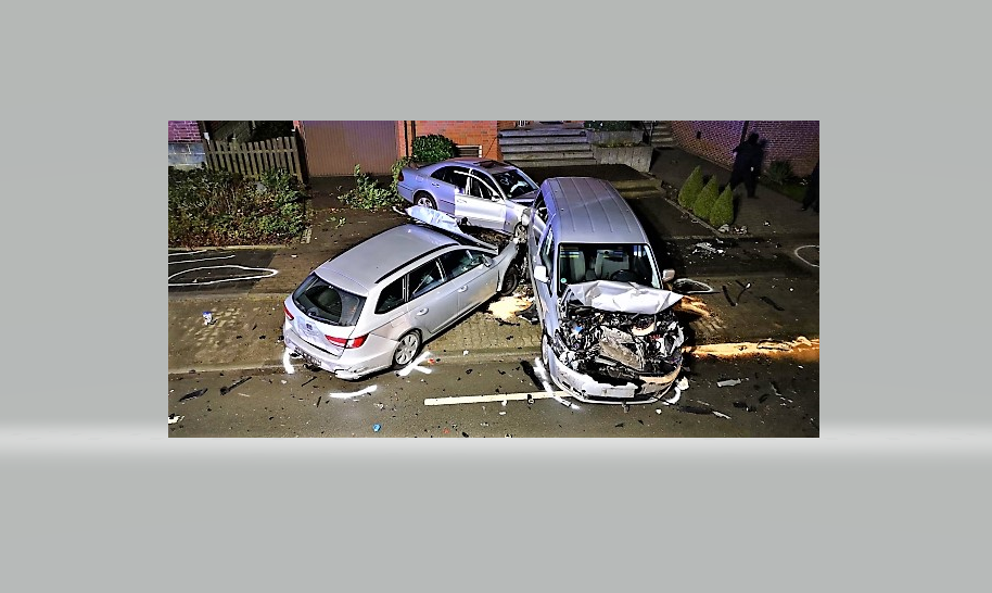 Vier Schwerverletzte bei zwei Unfällen am 1. Weihnachtag in Hamm