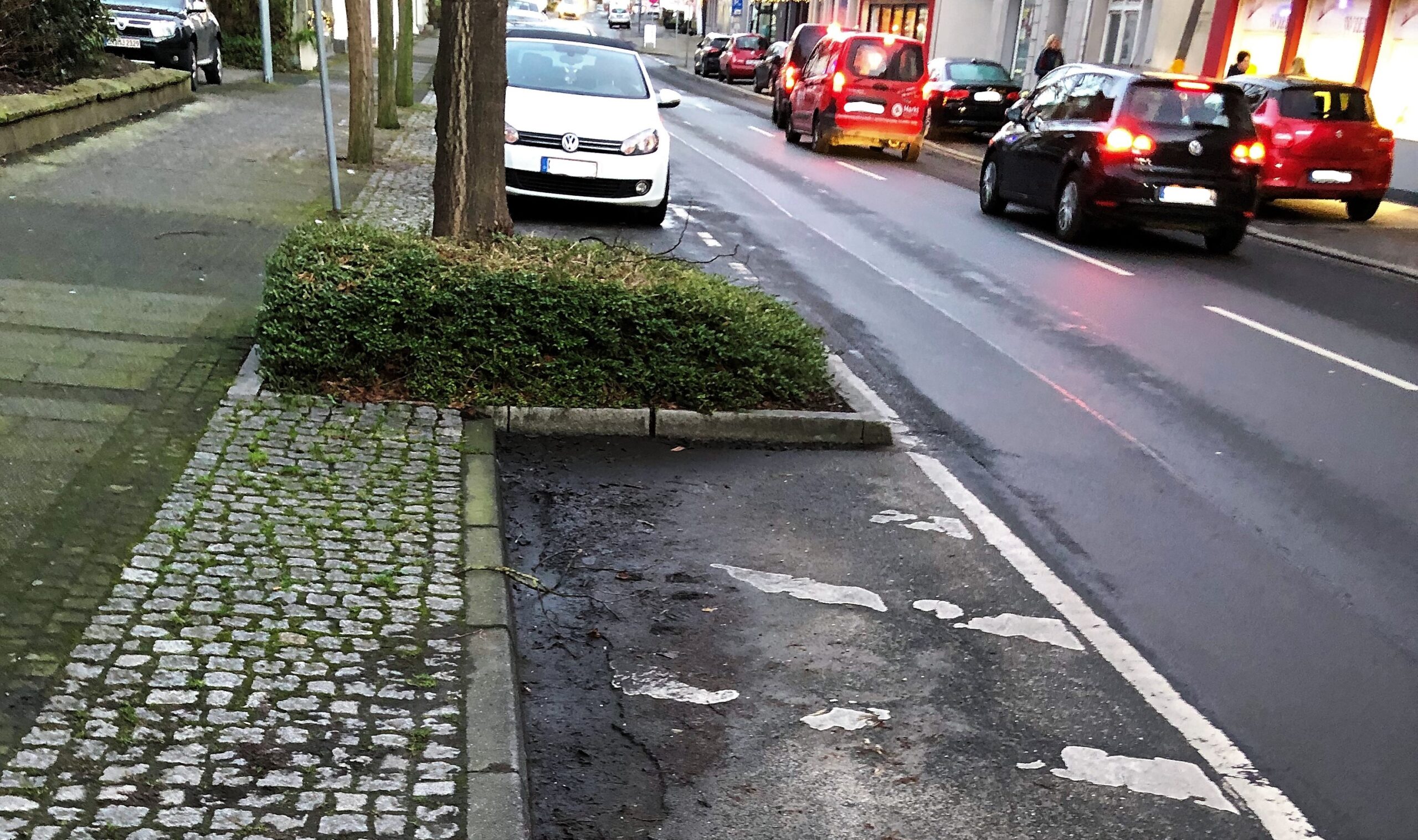 Allee- und Landstraße: Fröndenbergs marode Hauptverkehrsachse wird unter Vollsperrungen saniert