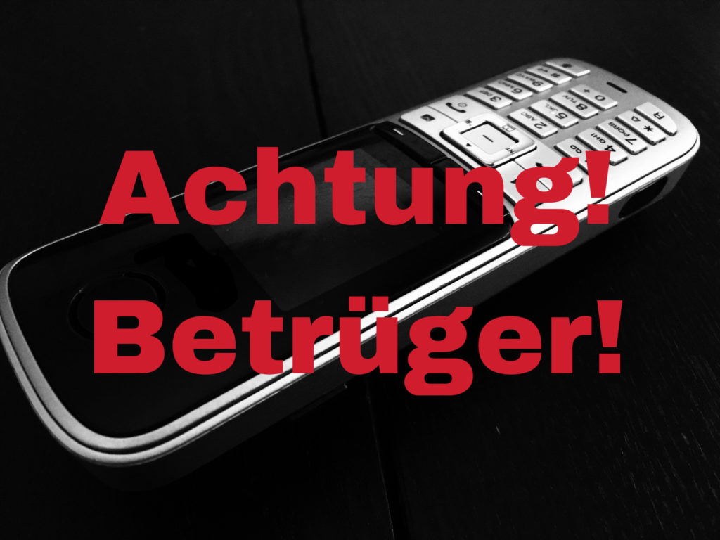 „Du kleiner dreckiger deutscher Hurensohn!“ Telefonbetrüger rastet aus