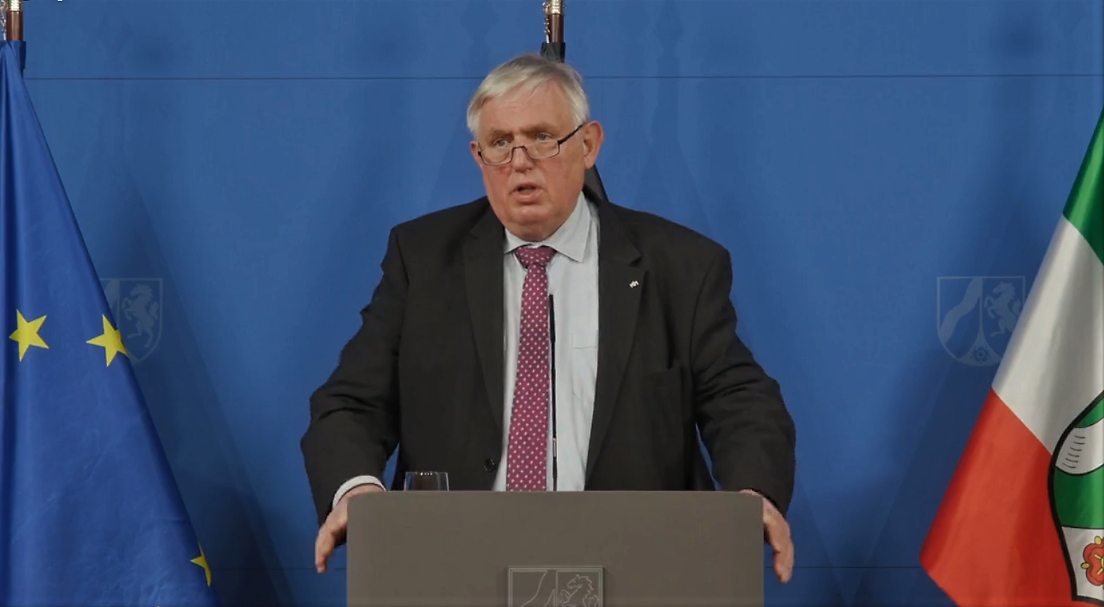 „Gesundheit im Alter sichern“: NRW-Gesundheitsminister Laumann zu Besuch in Bergkamen