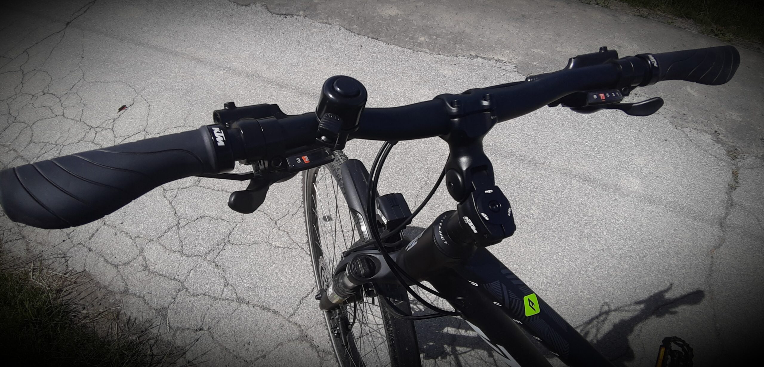 Flexgeräusche erlauscht: Fahrraddieb in Kamen auf frischer Tat erwischt – zwei Mittäter flüchtig