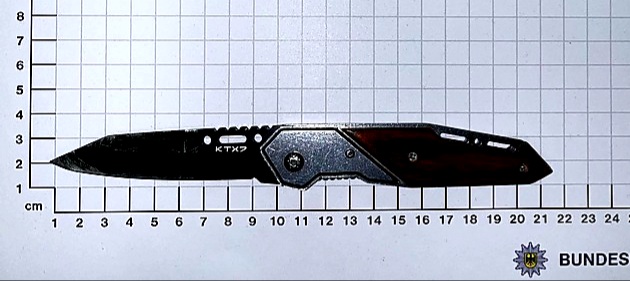 18-Jähriger mit verbotenem Messer von Bundespolizei überwältigt