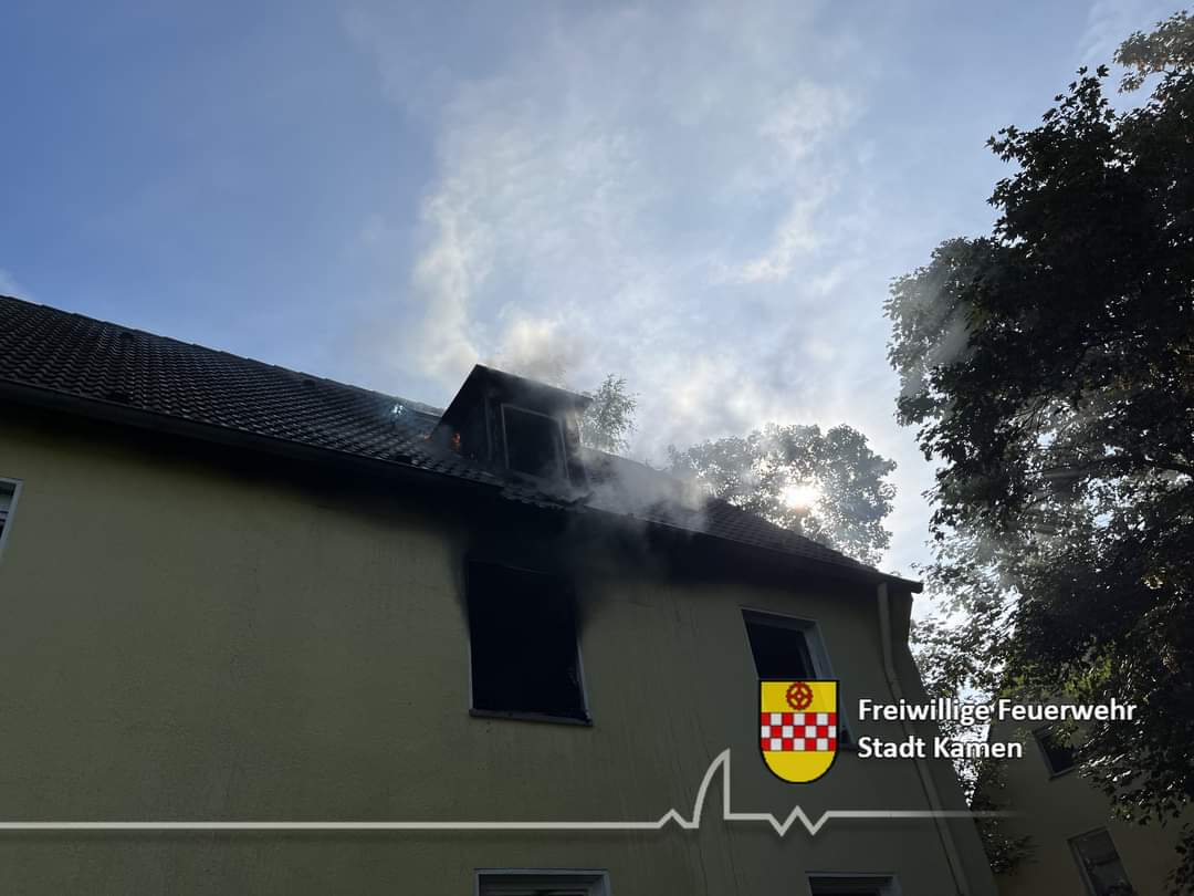 Feuer mit 4 Verletzten in Kamen – Haus unbewohnbar