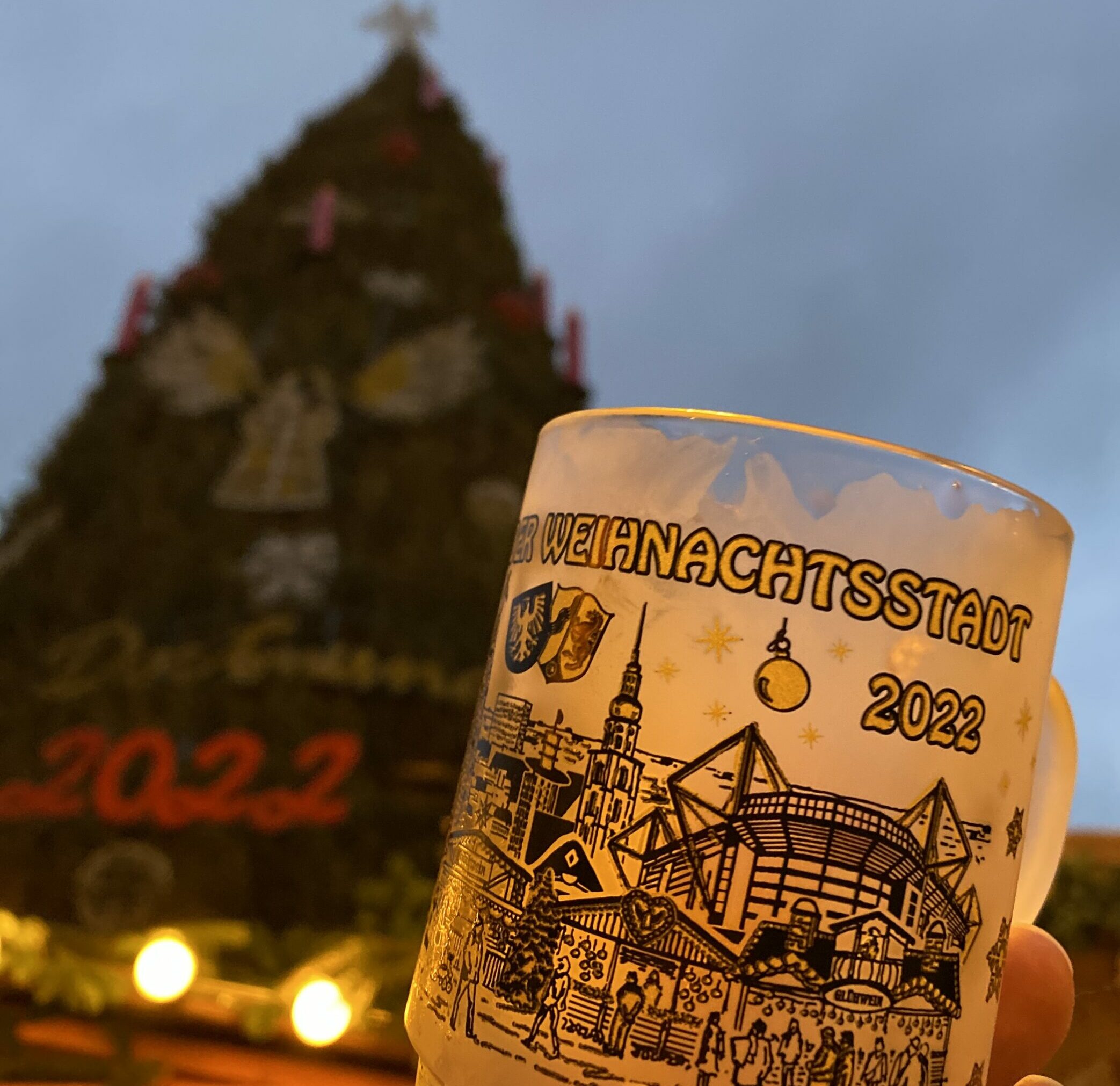 Dortmunds Weihnachtsstadt eröffnet am 17. 11. mit 250 Ständen – Glühwein 3 €, „Autofahrer-Special“