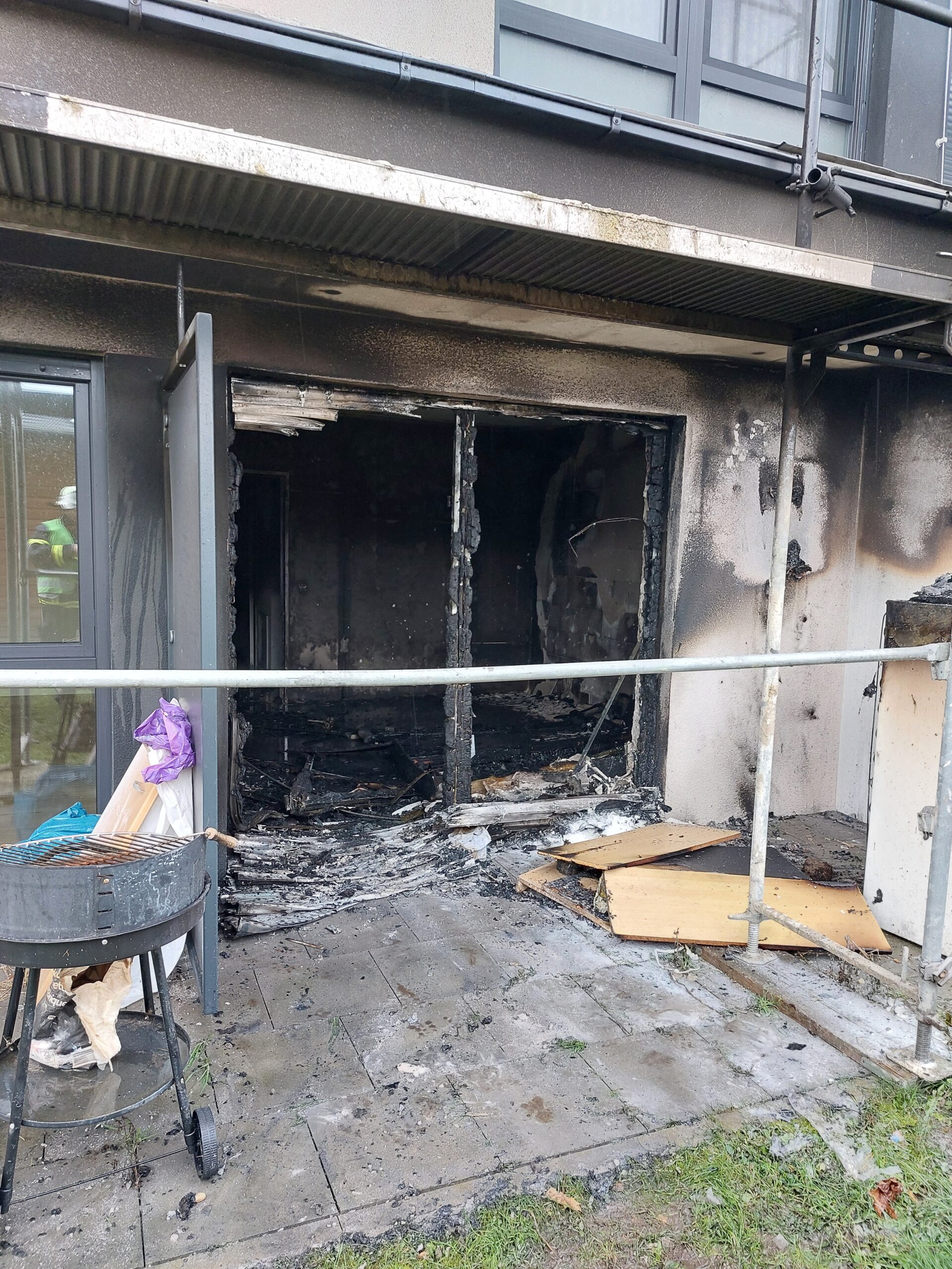 Mutter dreier Kleinkinder bei Feuer in DO-Mengede verletzt – Wohnung völlig zerstört