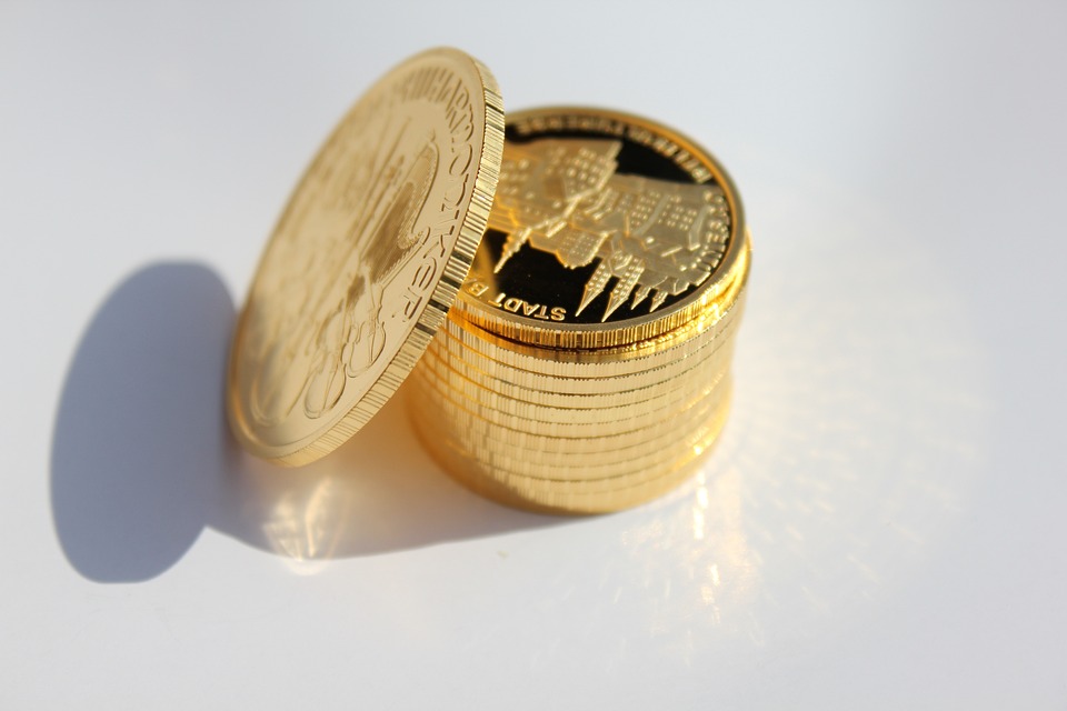 81-Jährige aus Hamm übergibt „Herrn Braun“ aus dem Autofenster Goldmünzen im 5-stelligen Wert
