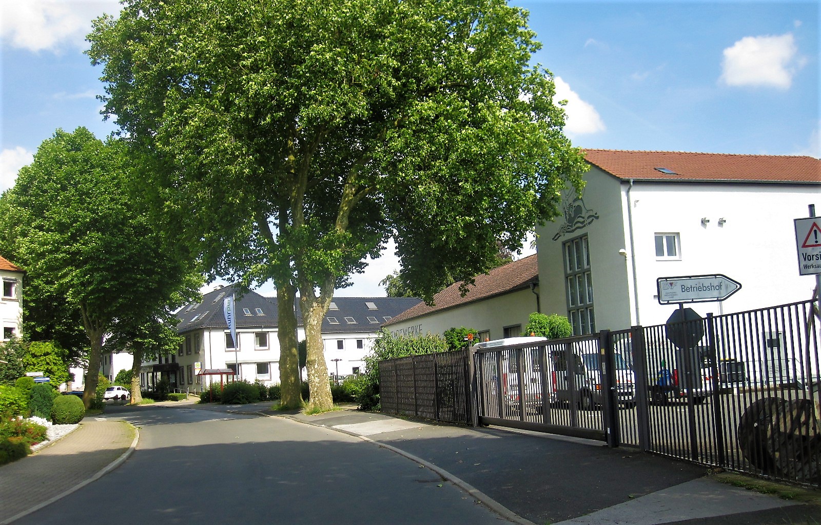 Graf-Adolf-Straße und Dellwig: Zwei Vollsperrungen entlang des Ruhrtalradwegs in Fröndenberg