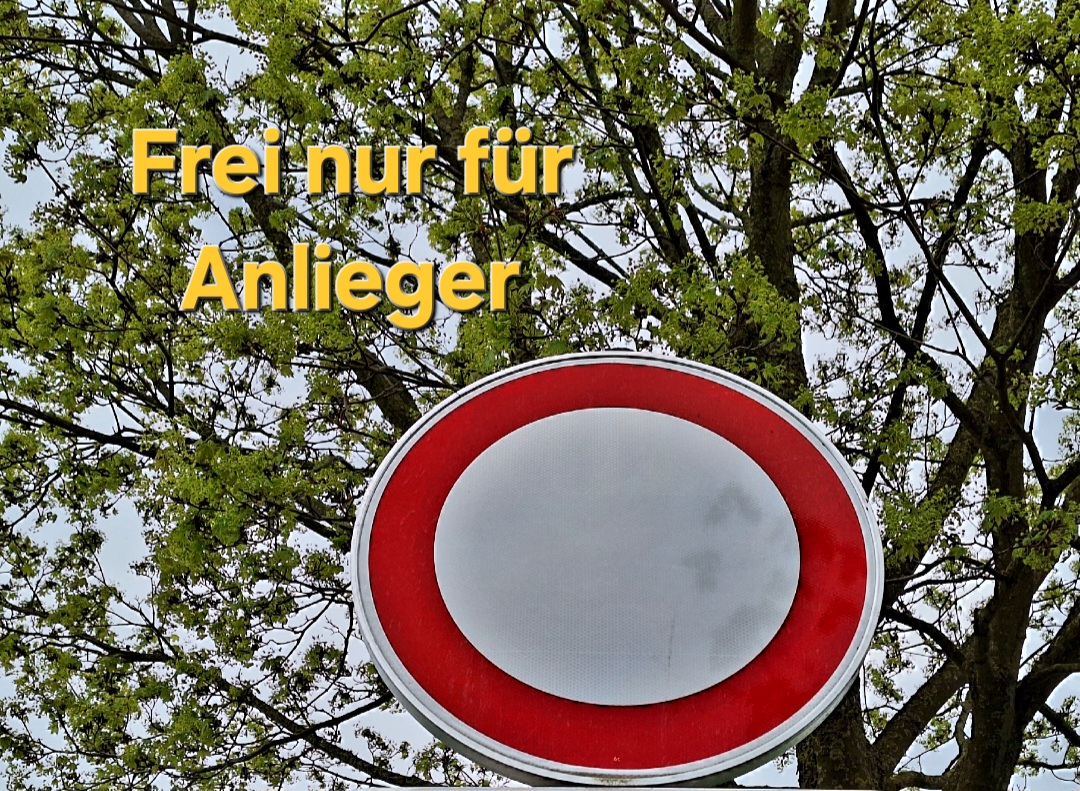 „Anlieger frei“: Autofahrer im MK fährt rasant durch – Anwohner stellt sich vor Pkw und wird angefahren „Anlieger frei“: Autofahrer im MK fährt rasant durch – Anwohner stellt sich vor Pkw und wird angefahren