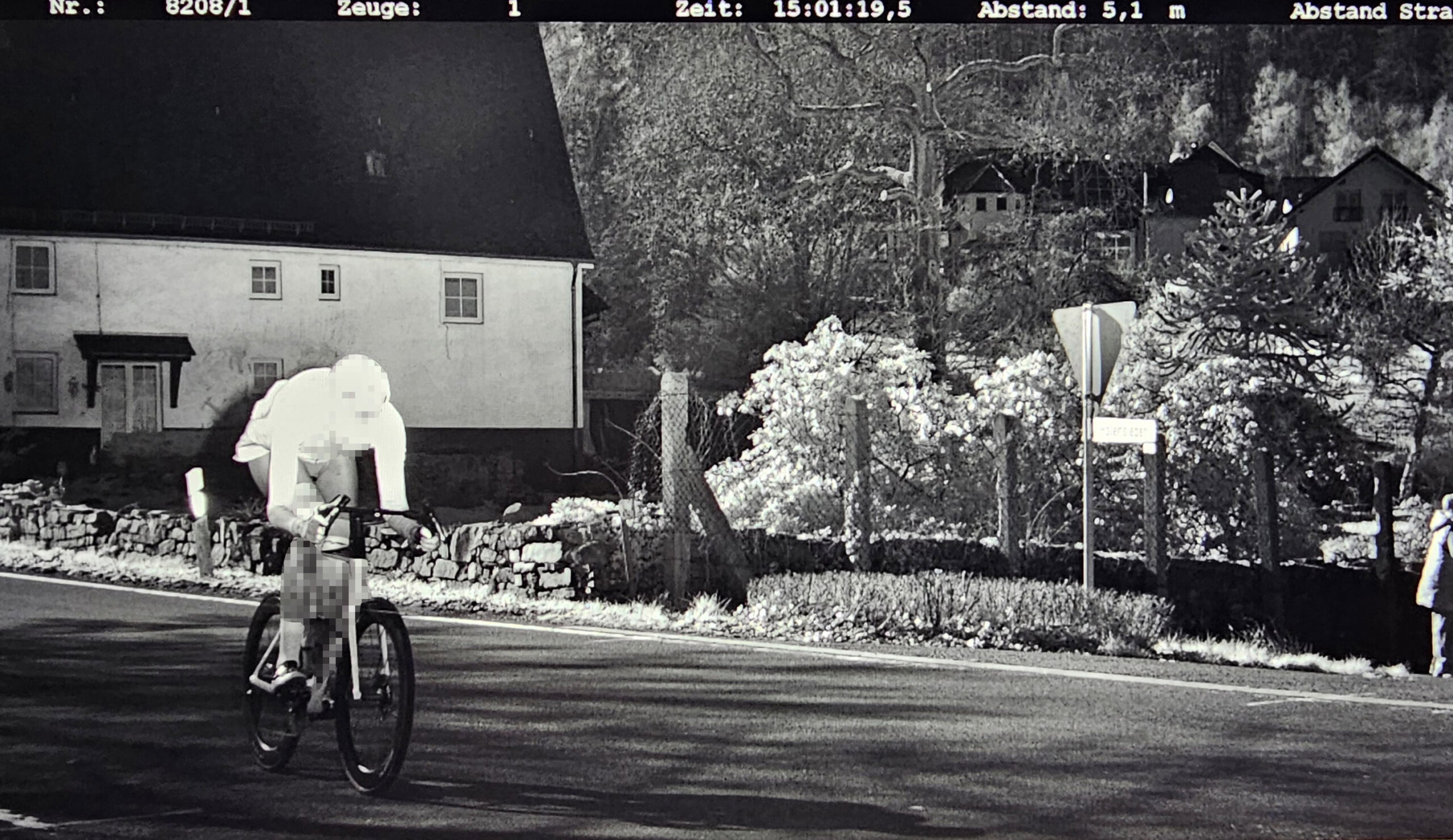 Tempokontrolle vor Schule im MK: Der Zweitschnellste saß auf einem Rad Tempokontrolle vor Schule im MK: Der Zweitschnellste saß auf einem Rad